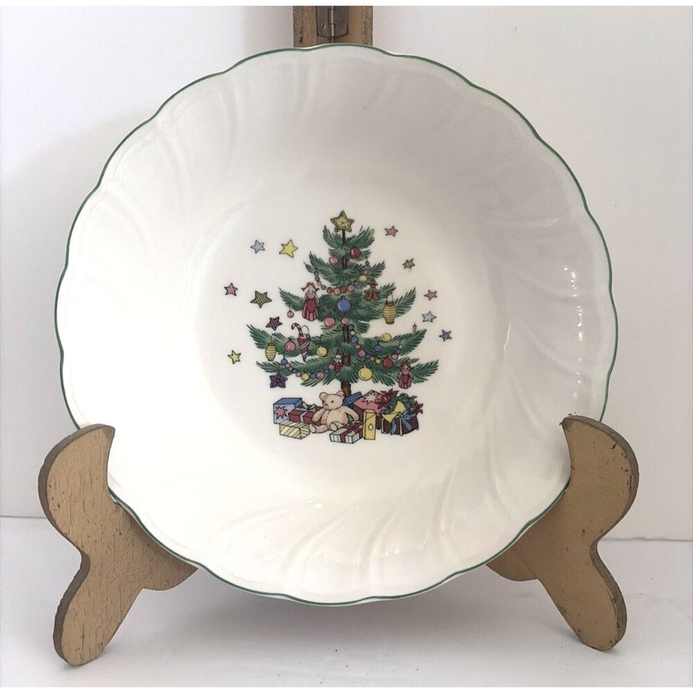 Nikko Happy Holidays 7.5" Soup Bowl Christmas Tree Swirl Set of 4 Japan